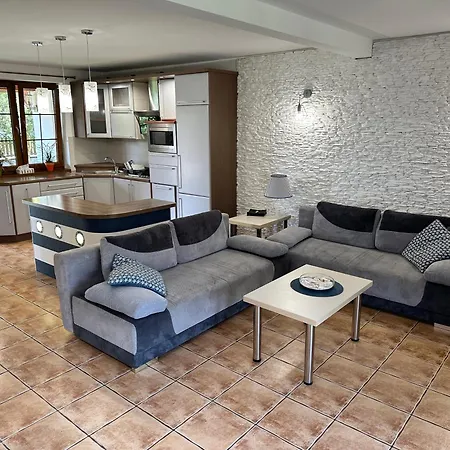 Kapitanski Achkaszuby 別荘